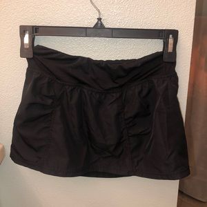 Kids athletic black skirt